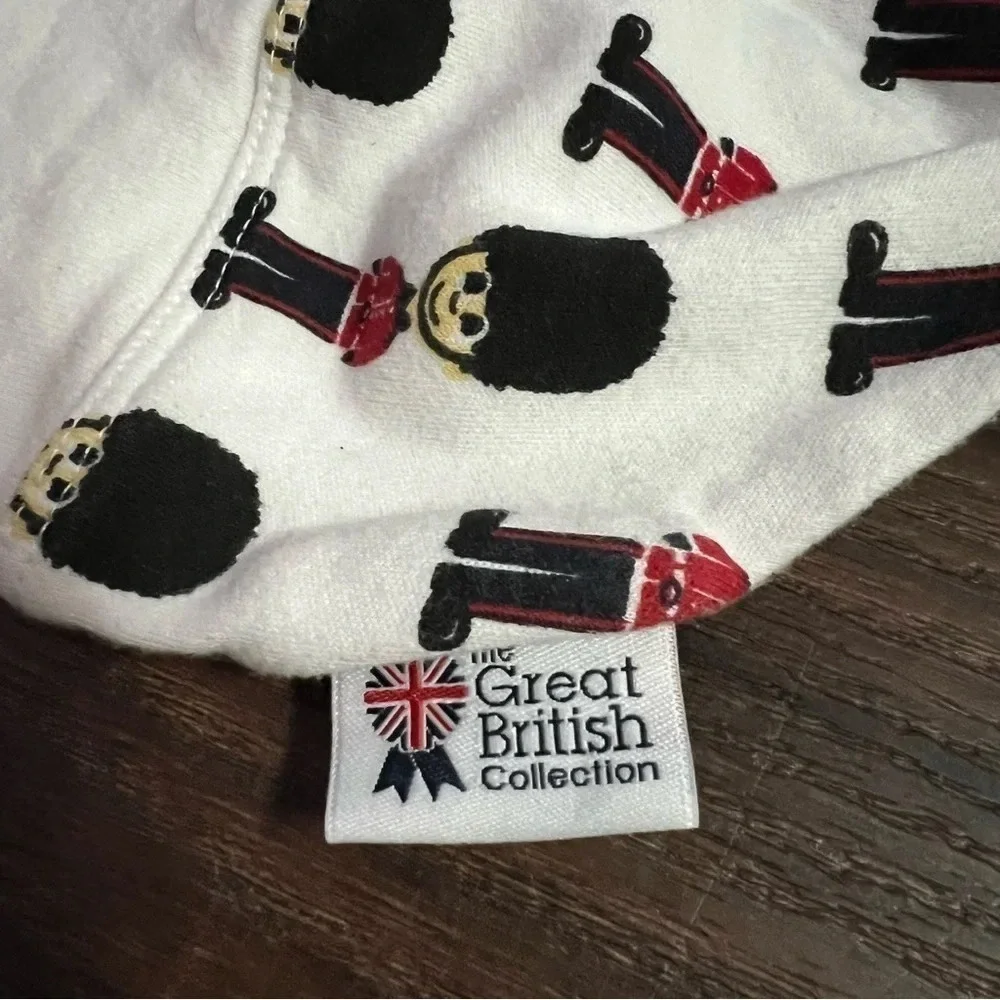 Great British Collection King’s Royal guards infant baby hat